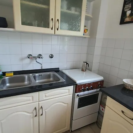 In 38068 * Balatonlelle