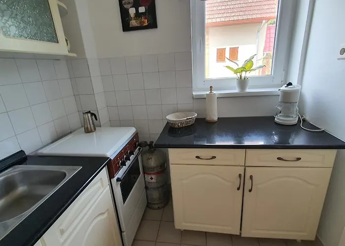 In 38068 * בלטונללה