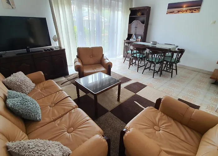 Casa vacanze In 38068 *